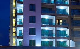 Central Plaza Hotel